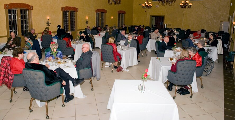 More than 60 Team Barksdale members attended a Valentine's Day dinner on Barksdale Air Force Base, La., Feb. 14. The Barksdale Club offered the attendees a choice between filet mignon and cornish hen. (U.S. Air Force photo/Airman 1st Class Benjamin Gonsier)(RELEASED)
