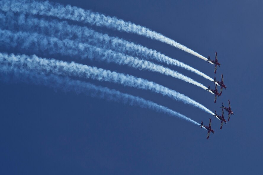 CHANGI, SINGAPORE -- Six Pilatus PC-9/A Royal Australian Air Force Roulettes performs  during the 2012 Singapore Airshow on Feb. 15. The Roulettes are the RAAF's elite formation aerobatic display team. (Department of Defense photo by U.S. Air Force Tech. Sgt. Michael R. Holzworth/Released)