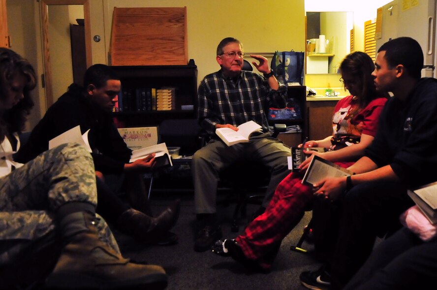 U.S. Air Force Hugh Wilson, young adult ministry coordinator, talks to Airmen during a chaplain study group, Shaw Air Force Base, S.C.Feb.16, 2011.This was the first official group meeting held this year. The meetings are designed for Airmen to discuss their military experiences as well as religious testimonies. (U.S. Air Force photo by Airman 1st Class Ashley L. Gardner/ Released)