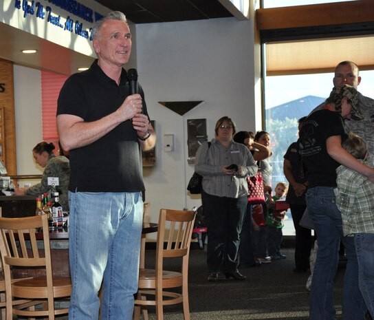 Chaplain (Col.) Gregory Tate, Air Combat Command, command chaplain, gives the invocation during the Hearts Apart dinner at the Contrails Dining Facility at Beale Air Force Base Calif., Feb. 15, 2012. The dinner was put on by the Airman and Family Readiness Center with the help of Beale’s Key Spouses, Child Development Center and first sergeants.  (U.S. Air Force photo by Staff Sgt. Robert M. Trujillo/Released)