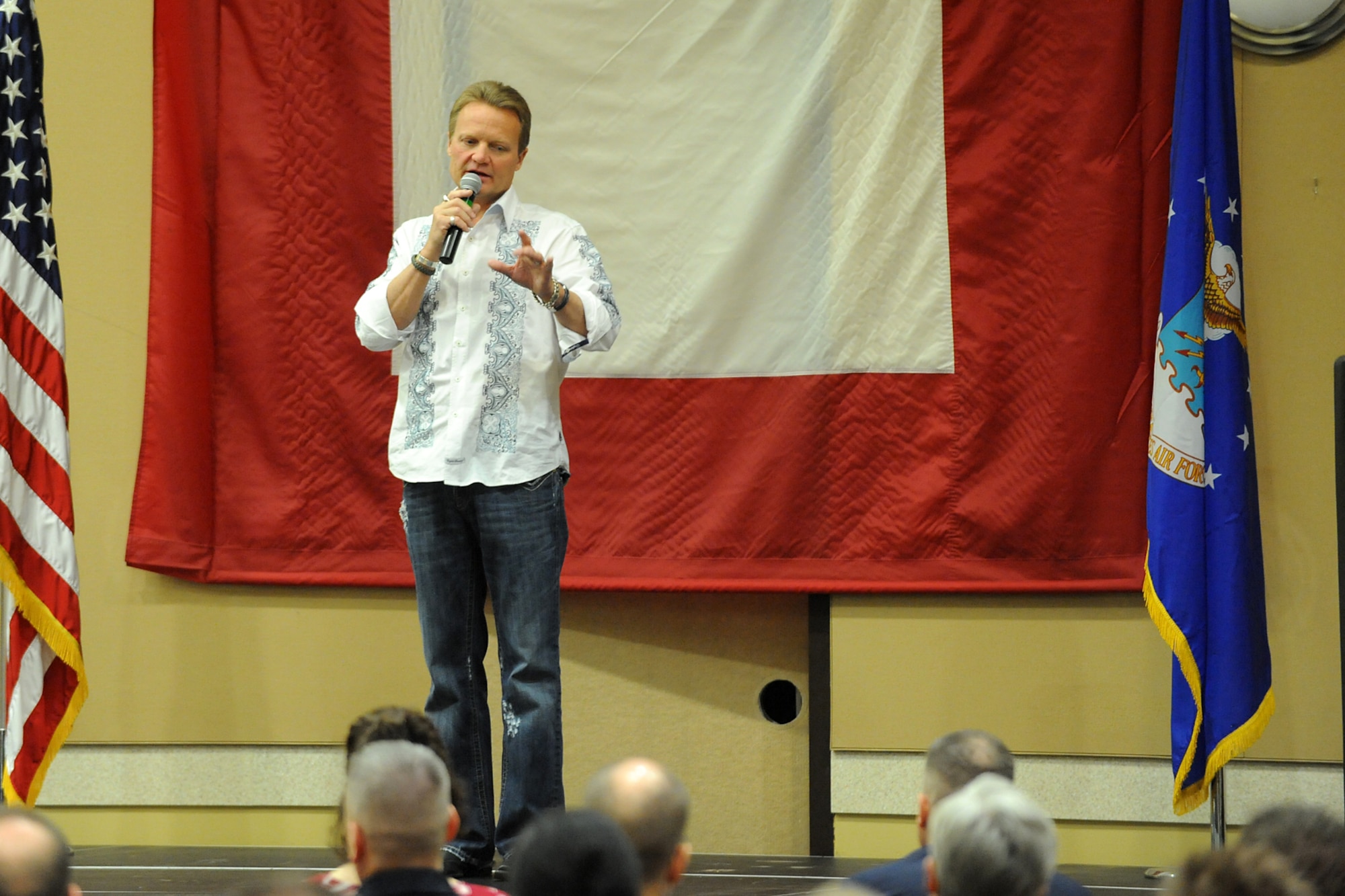 Mr. Phil Taylor, artist and founder of The American Fallen Soldiers Project, speaks to a group of nearly 500 people at the 419th Fighter Wing’s Outstanding Airman of the Year awards banquet Saturday. (U.S. Air Force photo/Alex Lloyd)
