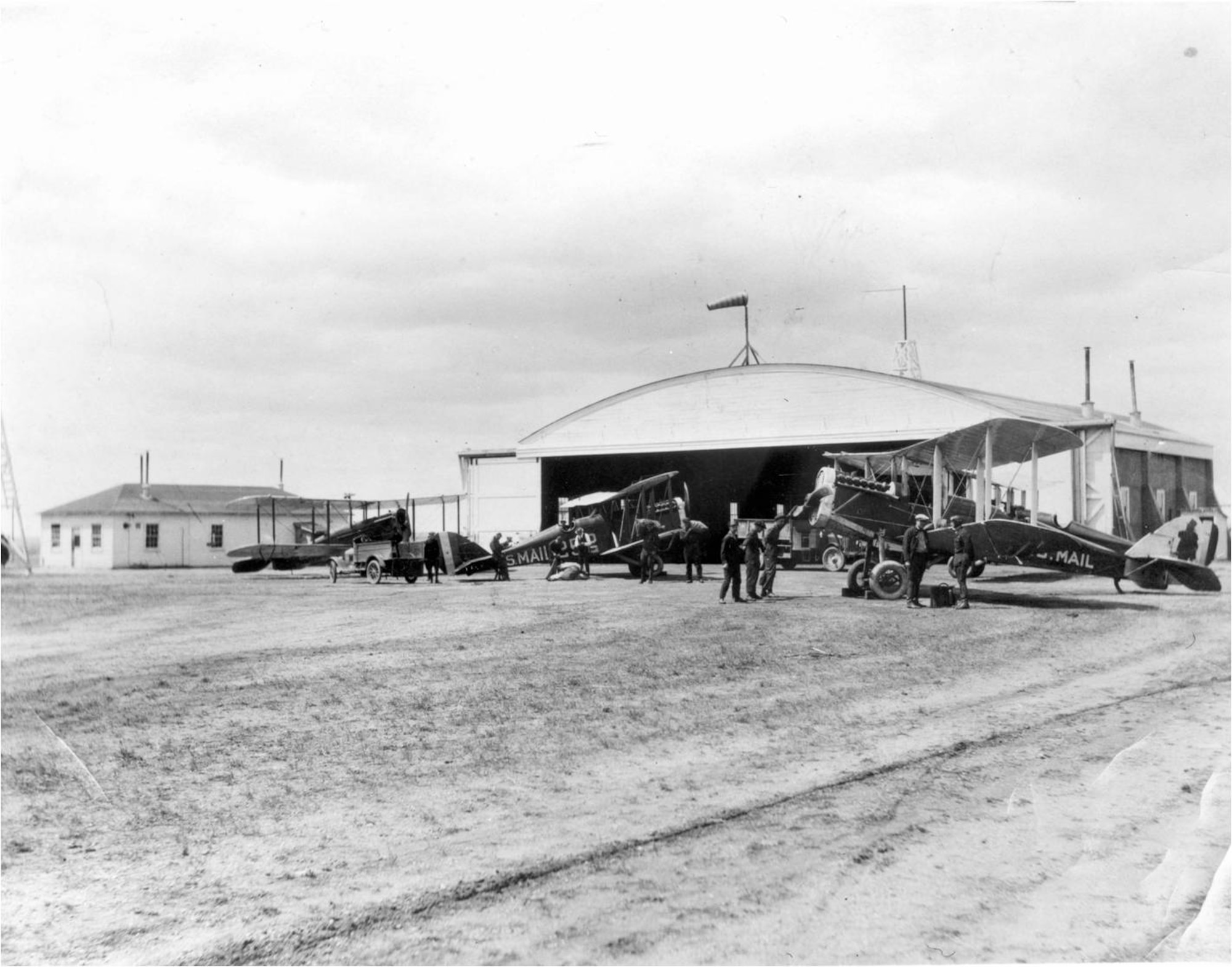 The early days of aviation in Cheyenne, Wyo. (Image courtesty of Wyoming State Archives)