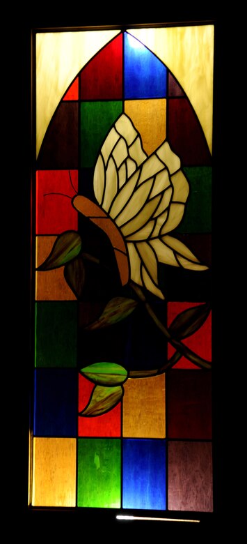 Stained Glass Windows From Iraq Base Chapel Find New Home With 380th Aew U S Air Forces Central 380aew Article Display