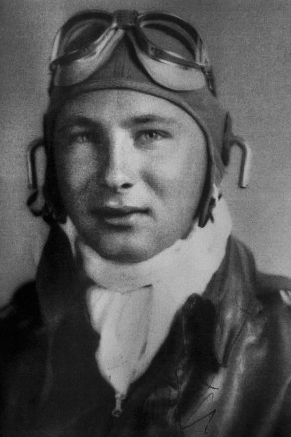 Hickam Field Survivor's remains make final journey through Hickam