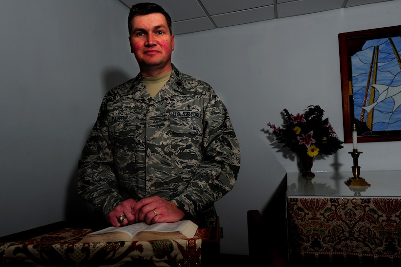 Lt. Col. John Painter stands in front of the chapel at the Ralph H.
Johnson Veteran's Affairs Medical Center in Charleston, S.C., Jan 5.
Painter, the 315th Airlift Wing chaplain has been an Air Force Reserve
chaplain for 15 years and also works as a chaplain at the VA hospital.
Military chaplains serve as everyday spiritual needs ministers and provide
religious counseling to service members and their families. (U.S. Air Force
photo/ Staff Sgt.
Nicole Mickle)  
