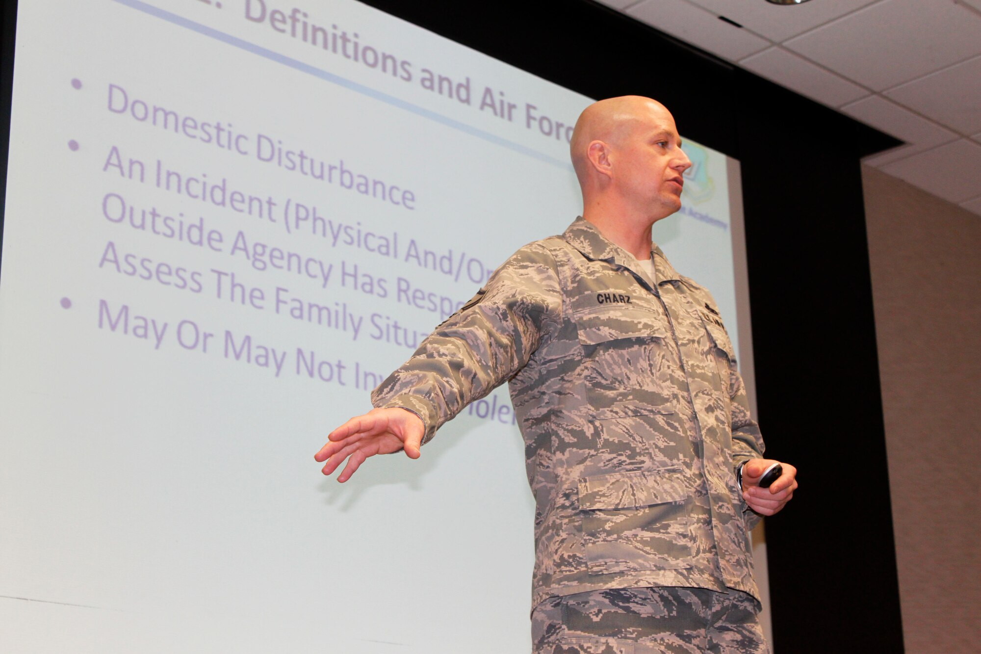 Master Sgt. Bryan Charz, instructor, U.S. Air Force First Sergeant Academy, discusses domestic violence with the class at Edwards Air Force Base, during the Additional Duty First Sergeant Seminar here Jan. 10. (U.S. Air Force Photo by Meredith Mingledorff) 