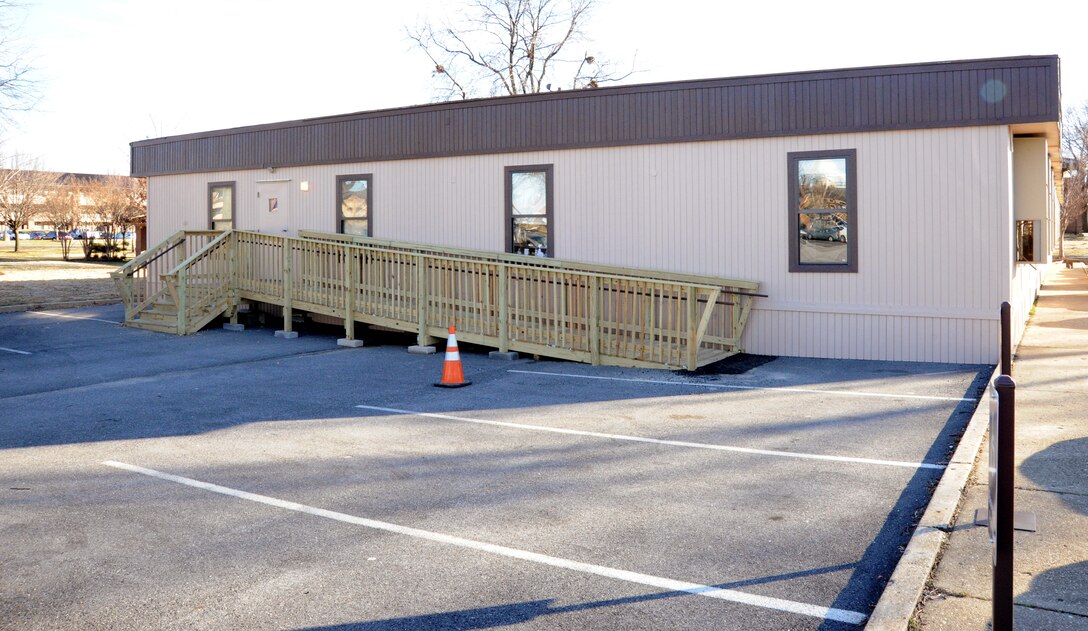 The 11th Comptroller Squadron moved to this temporary building on Colorado Avenue, between F and D Streets.  Their hours of operation are from 8 a.m. to 3 p.m. weekdays, except for Tuesday, when they close at 2 p.m.  Their phone number, (240) 857-6377, is also unchanged.  ( U.S. Air Force photo/Senior Airman Torey Griffith)