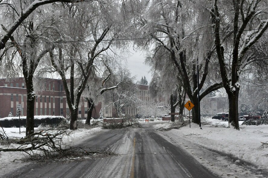 Colonel Joe Jackson Blvd. remains closed after McChord Field experienced a winter storm which accumulated more than nine inches of snow Jan. 20, 2012, at Joint Base Lewis-McChord, Wash. (U.S. Air Force photo/Airman 1st Class Leah Young)