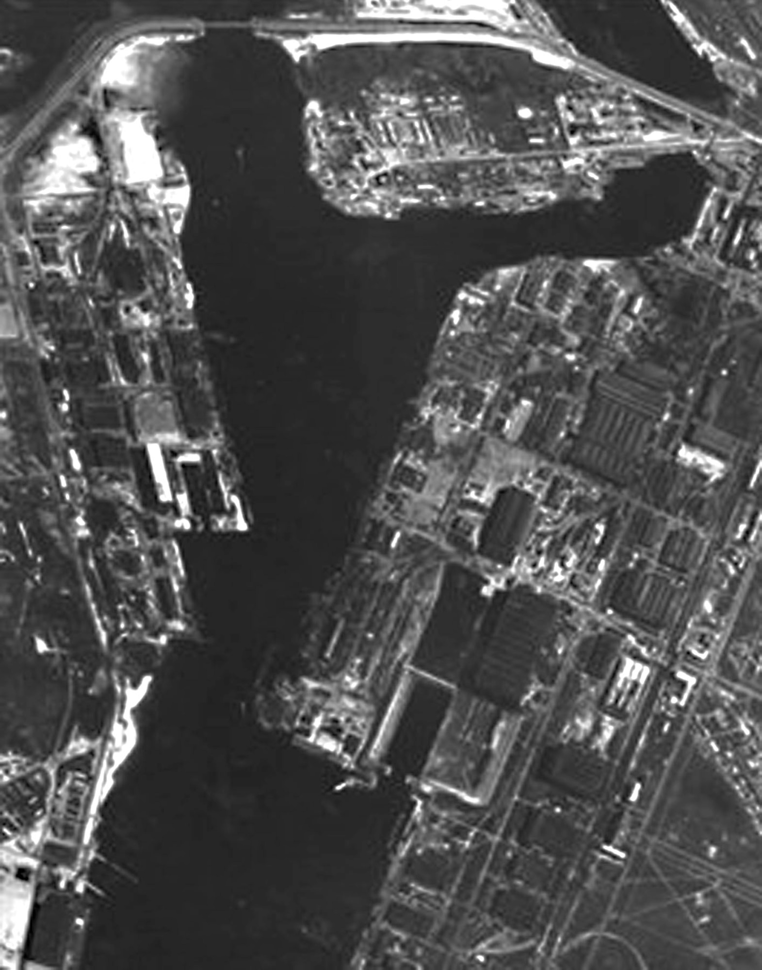 GAMBIT KH-7 image of the Severodvinsk shipyard in the USSR, May 29, 1967. (Photo courtesy of U.S. Geological Survey)
