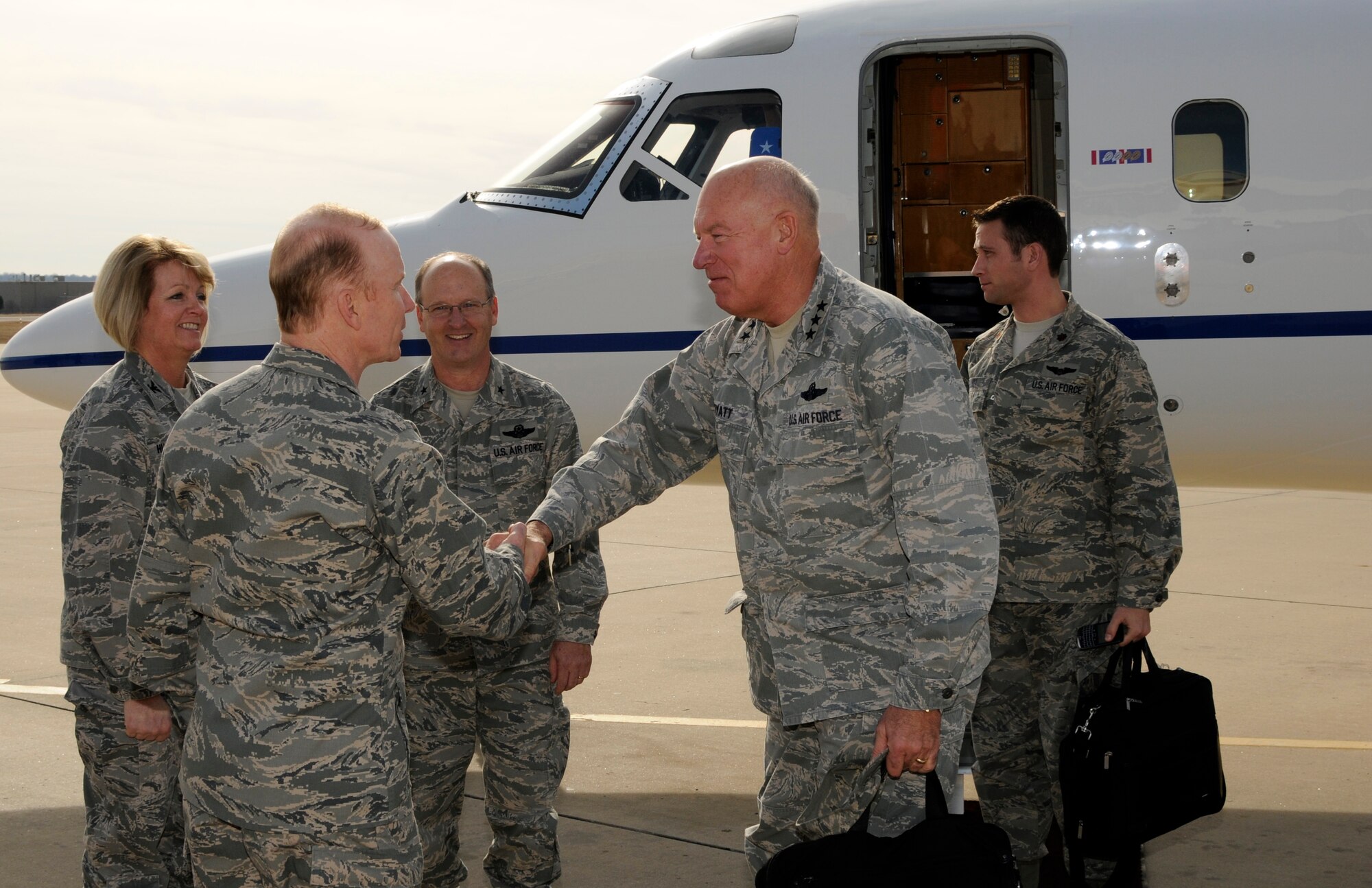 Lt. Gen. Harry M. Wyatt III, Director of the Air National Guard, right, shakes hands with Col. Tom Anderson, 188th Fighter Wing commander. Wyatt visited the 188th Fighter Wing Jan. 18 and met with 188th and Arkansas National Guard leaders as well as officials with the City of Fort Smith. Wyatt also was able to gauge the 188th’s capabilities and assets during a helicopter flight over Ebbing Air National Guard Base and Fort Chaffee Maneuver Training Center, where the 188th’s Detachment 1 Razorback Range is located. Wyatt was able to observe an exercise at Razorback Range involving the 188th’s A-10C Thunderbolt II “Warthogs” and the 188th Security Forces Squadron. (National Guard photo by Senior Master Sgt. Dennis Brambl/188th Fighter Wing Public Affairs)