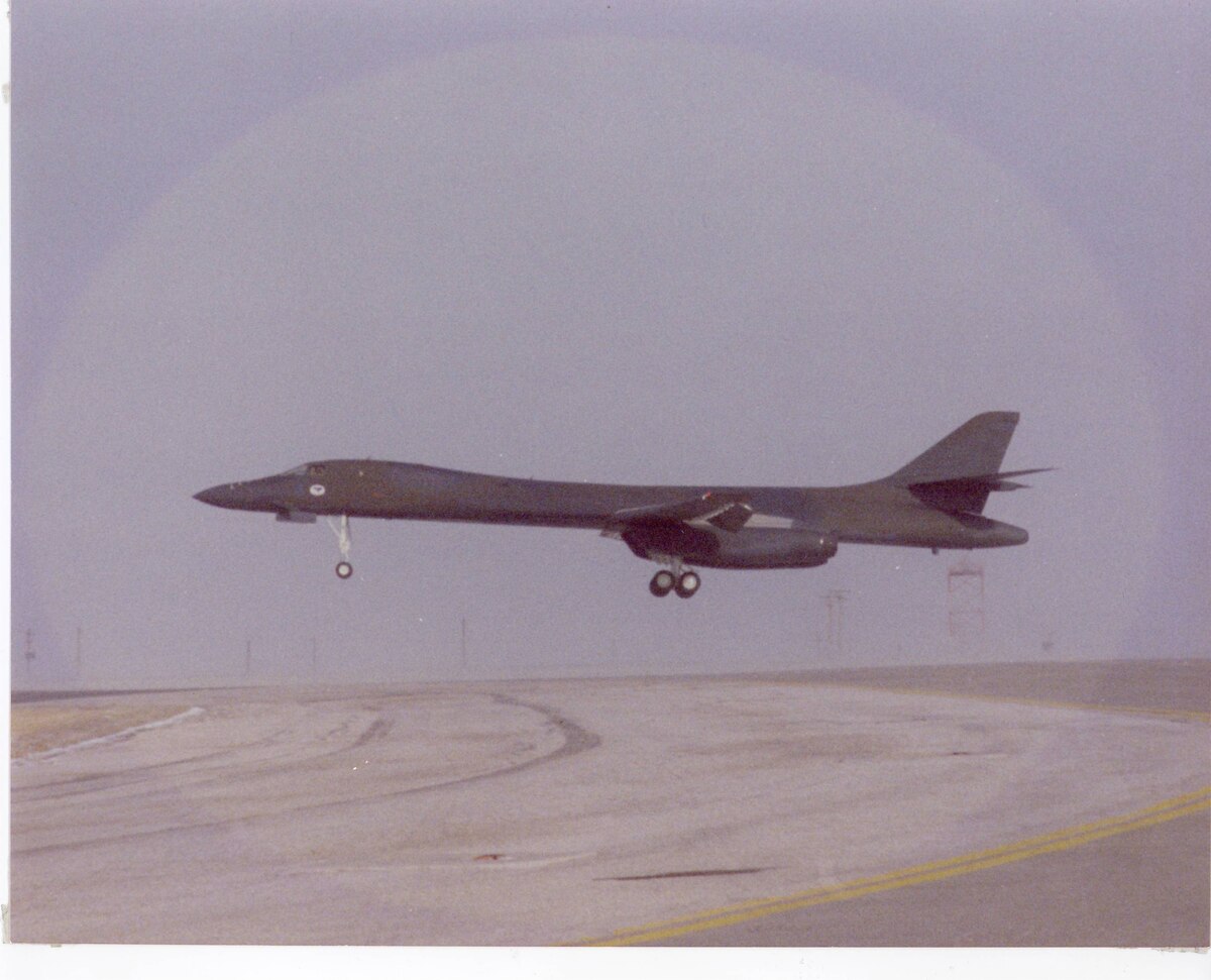 Ellsworth to celebrate 25th anniversary of B-1B > Ellsworth