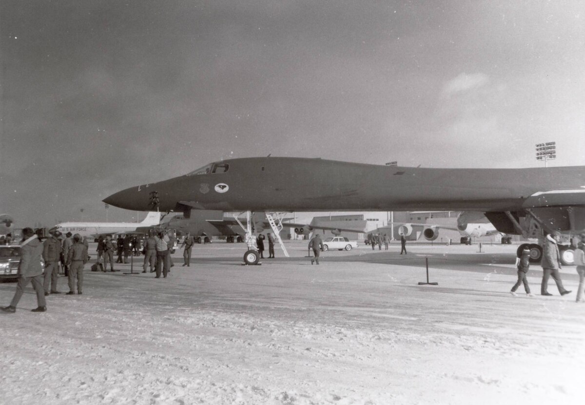 File:86-0097 Air Force Rockwell B-1B Lancer 28th Bomb Wing