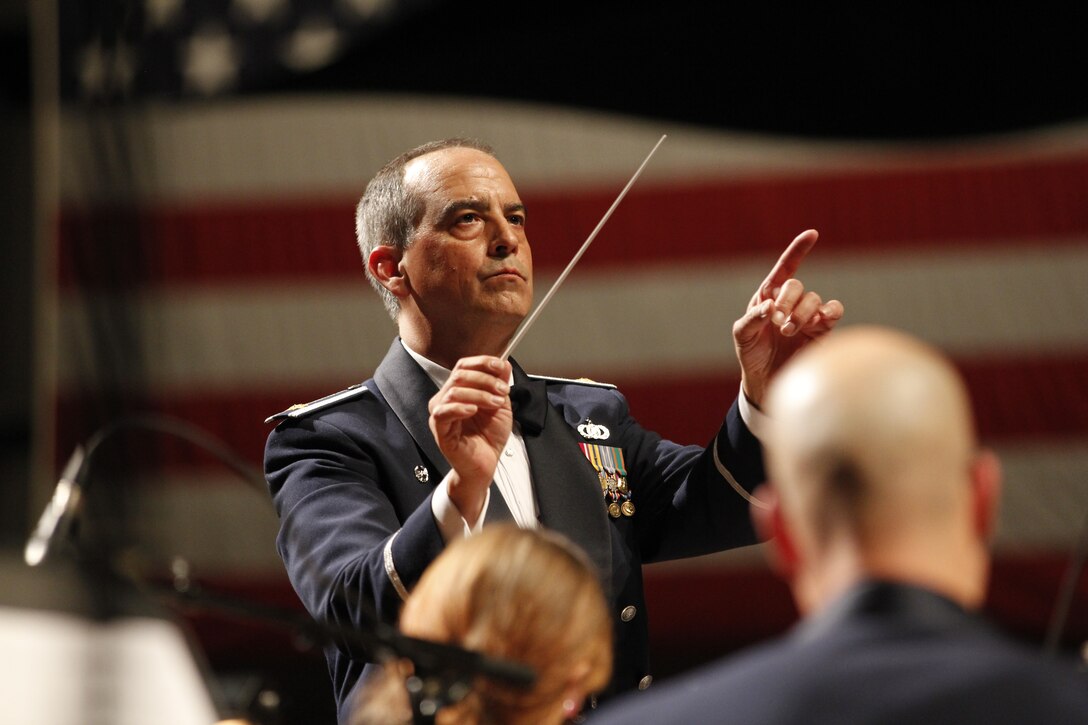 Major R. Michael Mench will conduct the United States Air Force Band of Flight in their annual “Hearts, Heroes and Heritage” concert at the National Museum of the United States Air Force on Feb. 11, at 7:30 p.m. (Courtesy photo)
