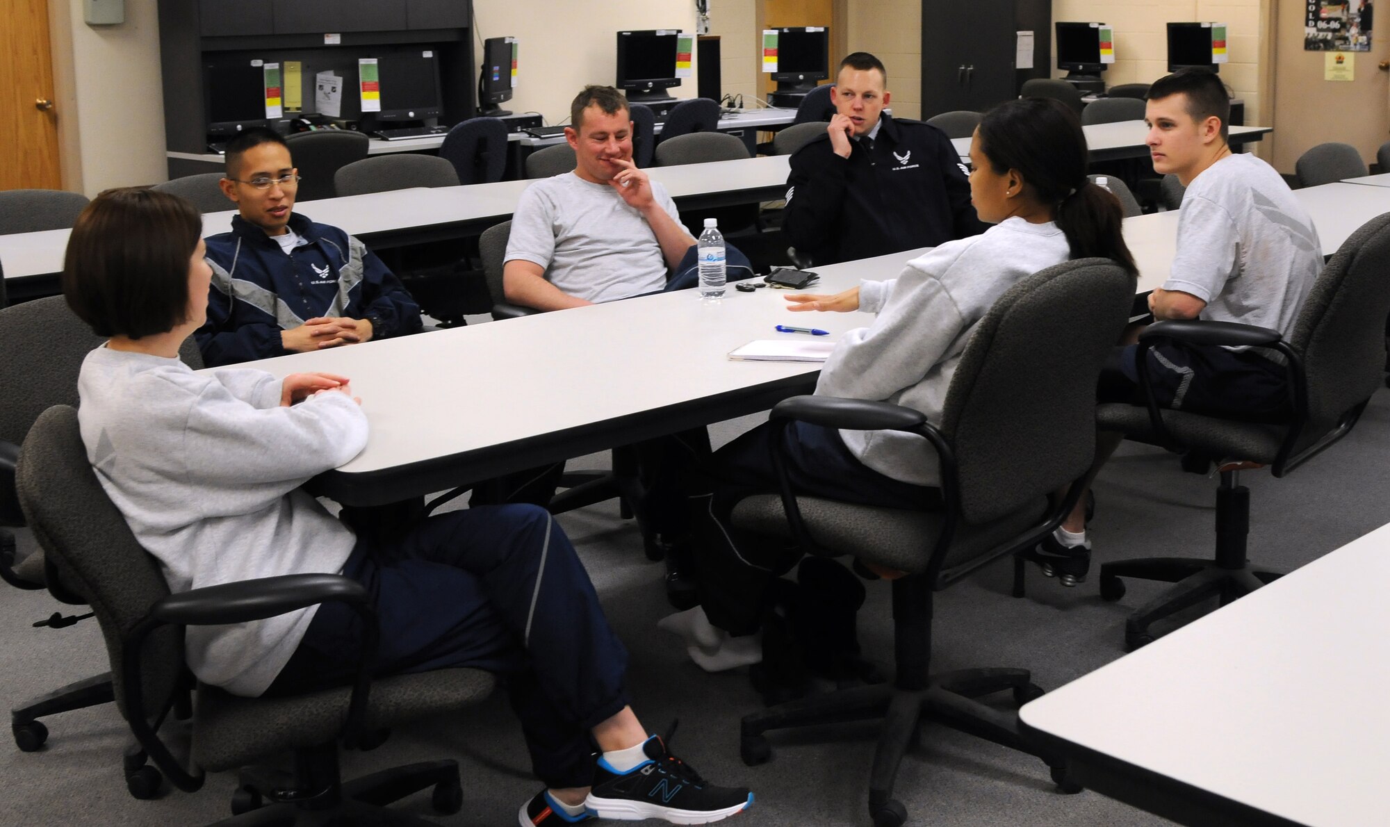 Airmen discuss how to stay resilient during training Jan. 24, 2012, Eielson Air Force Base, Alaska. Resiliency Training was held to focus on helping Airmen cope with their personal problems by providing techniques to improve their mental, physical, social or spiritual well-being. (U.S. Air Force photo by Senior Airman Janine Thibault)