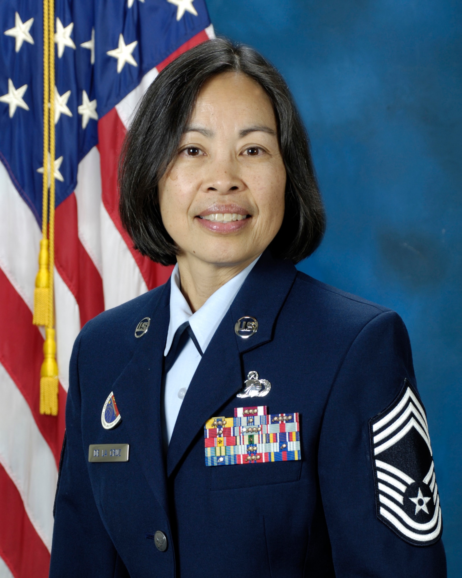 HANSCOM AIR FORCE BASE, Mass -- U.S. Air Force Chief Master Sgt. Lorna De La Cruz. (U.S. Air Force photo by Linda LaBonte Britt)