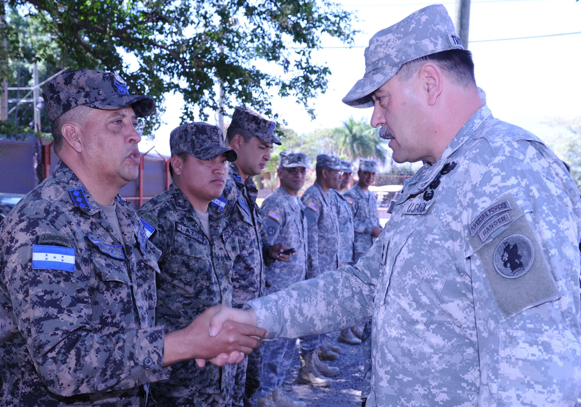 SOTO CANO AB, Honduras – Maj. Gen. Simeon G. Trombitas, Commanding General, United States Army South, speaks to members of the Honduran Air Force, Security Forces Unit and Joint Security Forces personnel during his visit to Joint Task Force-Bravo Jan. 24 here. Joint Task Force-Bravo is comprised of more than 600 U.S. military personnel and more than 650 U.S. and Honduran civilians who work in six different areas including the Joint Staff, 612th Air Base, Army Forces, JSF, Medical Element, and the 1st Battalion, 228th Aviation Regiment. (Photo/Martin Chahin)