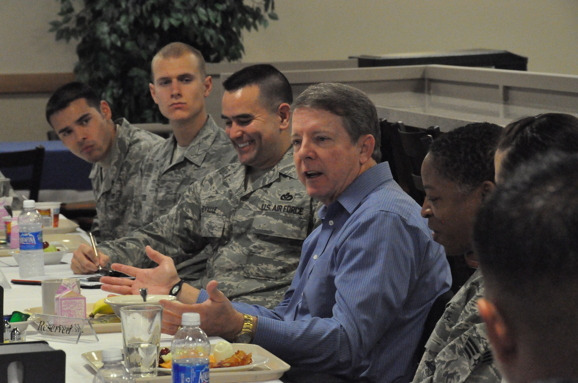 Former Chief Master Sgt. of the Air Force Rodney McKinley offers his advice and insigth during breakfast with Airmen from every squadron at Travis Jan. 20 at the Sierra Inn Dining Facility. (U.S. Air Force/ Airman 1st Class Madelyn Ottem)