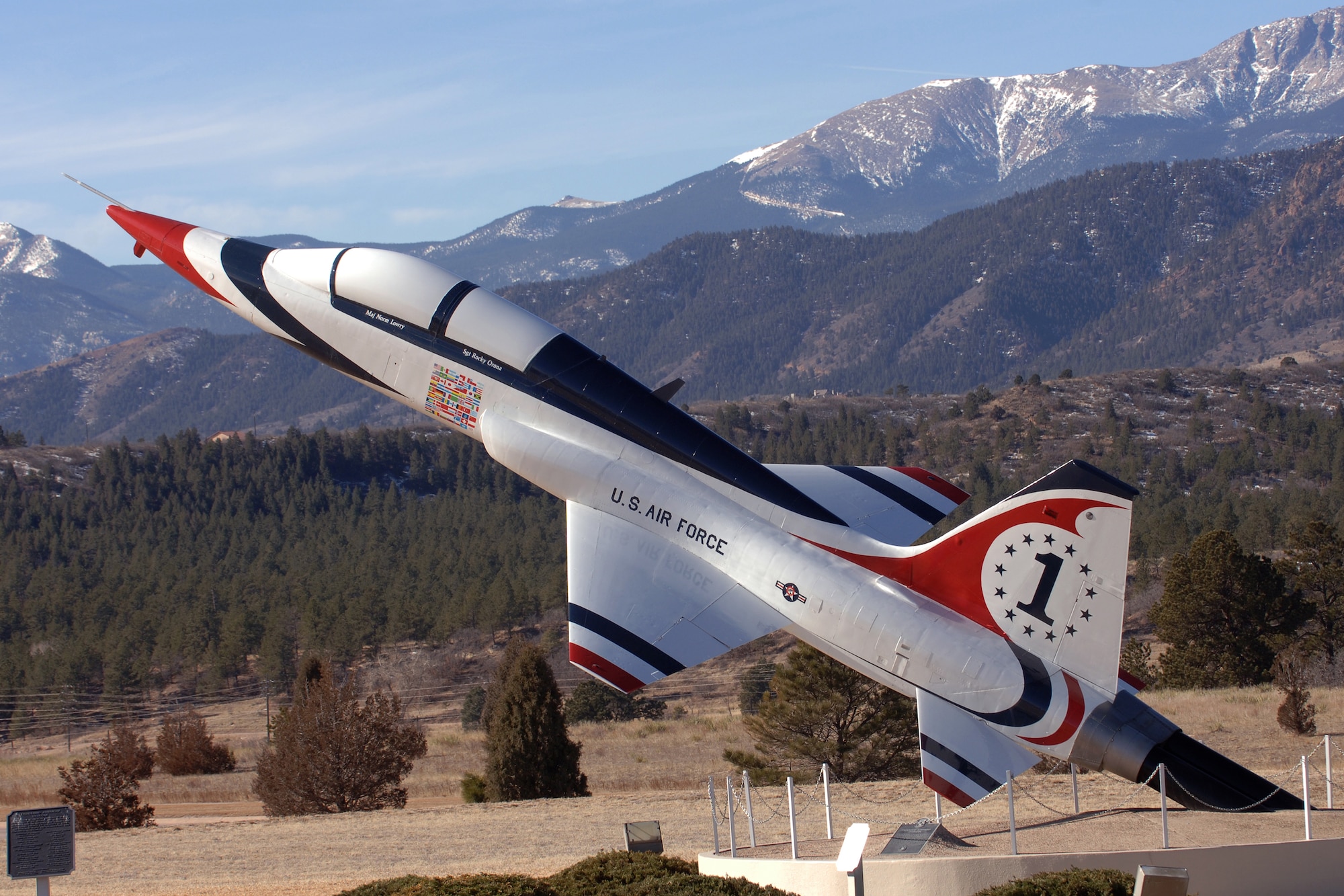Thunderbird T-38 Talon (U.S. Air Force photo)
