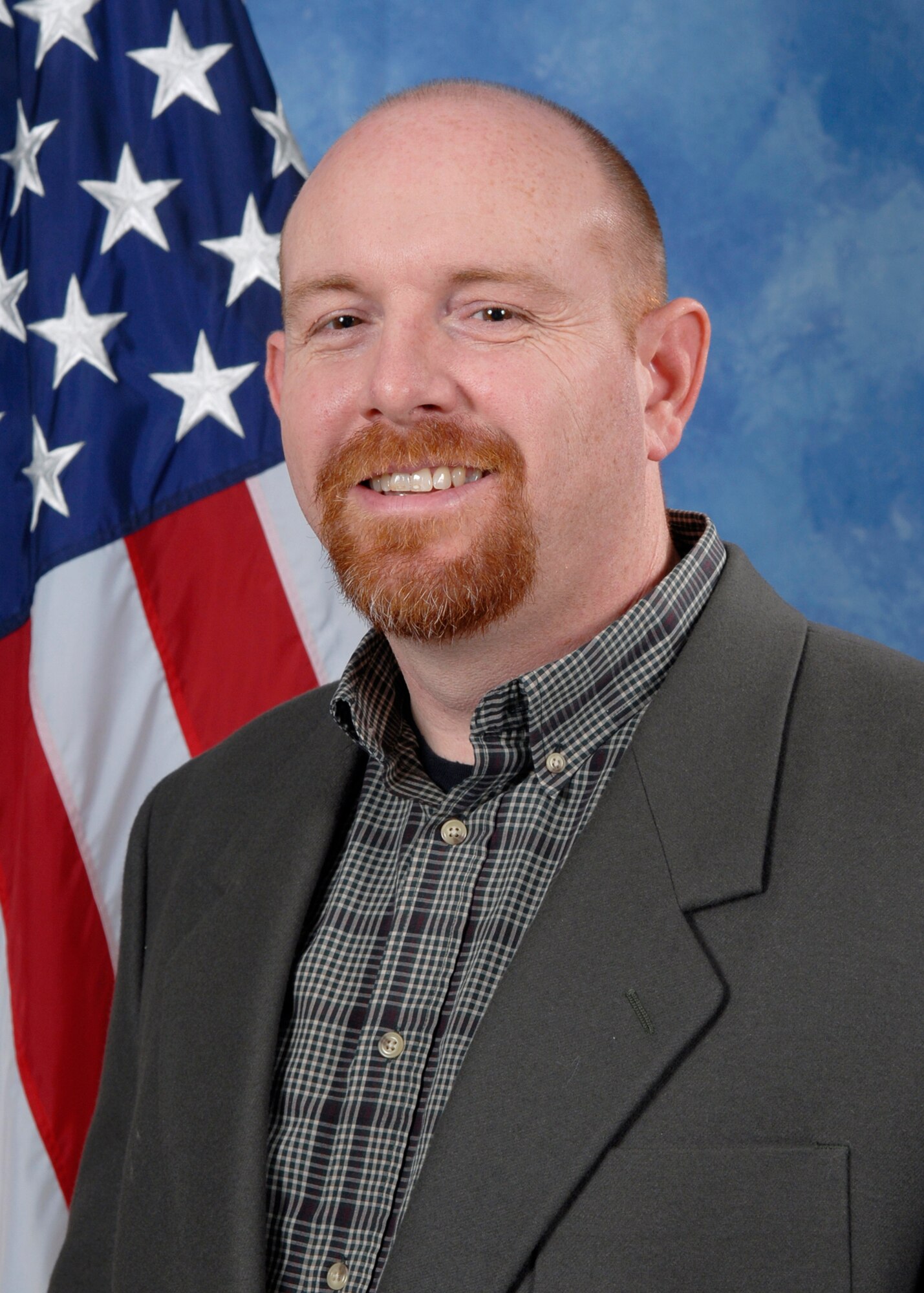 GOODFELLOW AIR FORCE BASE, Texas -- Jeff Gibson, 17th Medical Group, is the 17th Training Wing 2011 Category I Non-Supervisory Civilian of the Year. The annual awards program recognizes military and civilian personnel who compete in 25 categories for their significant contributions to the 17th TRW, the community and the mission. (U.S. Air Force photo/Lou Czarnecki)

