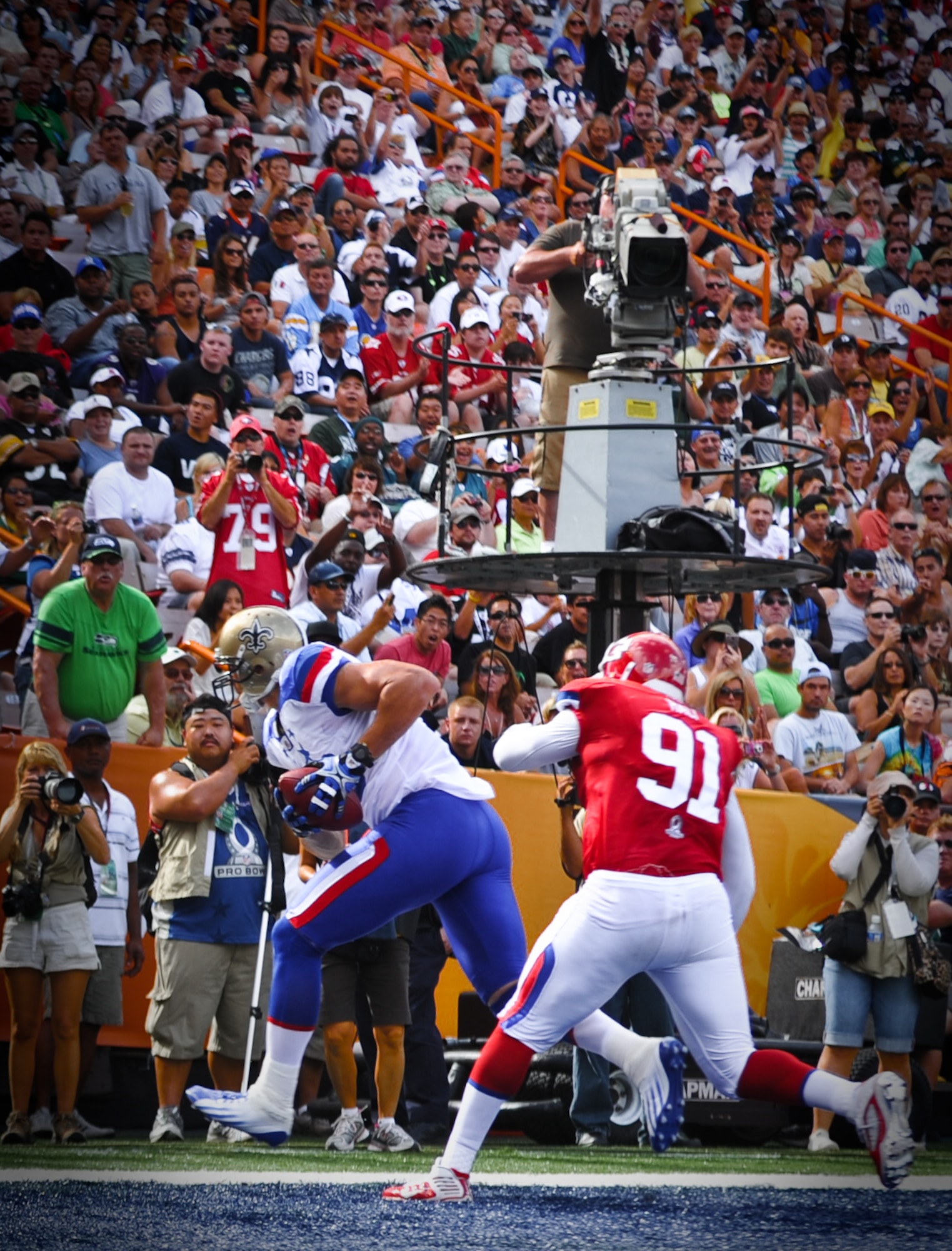 Aloha Stadium hosts 2012 Pro Bowl > 15th Wing > News