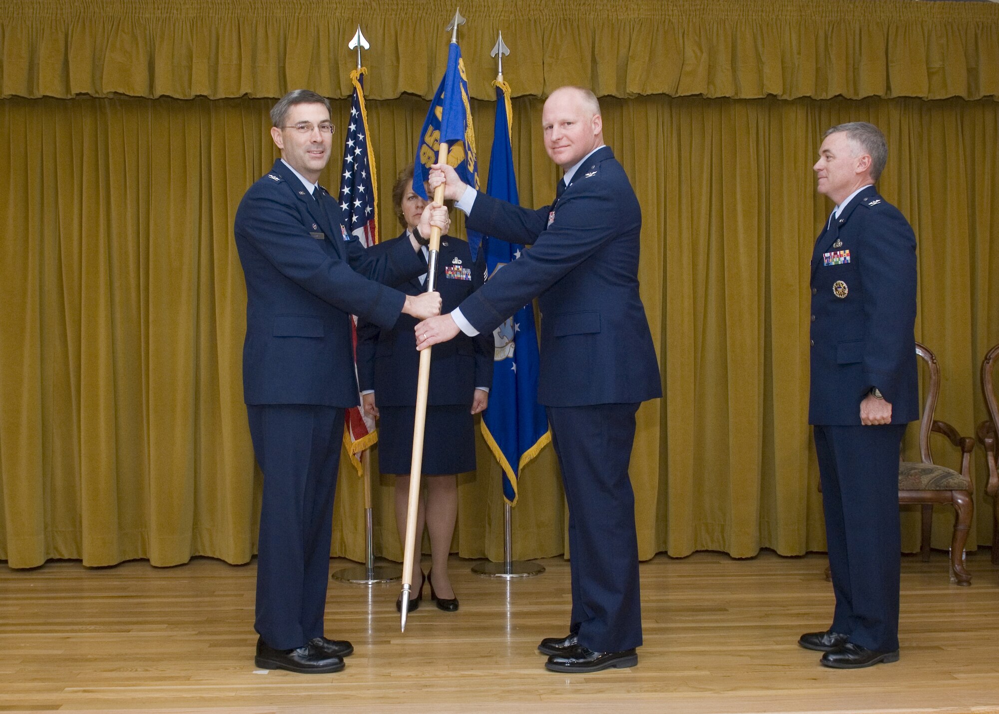 95th MSG undergoes change of command > Edwards Air Force Base > Article ...