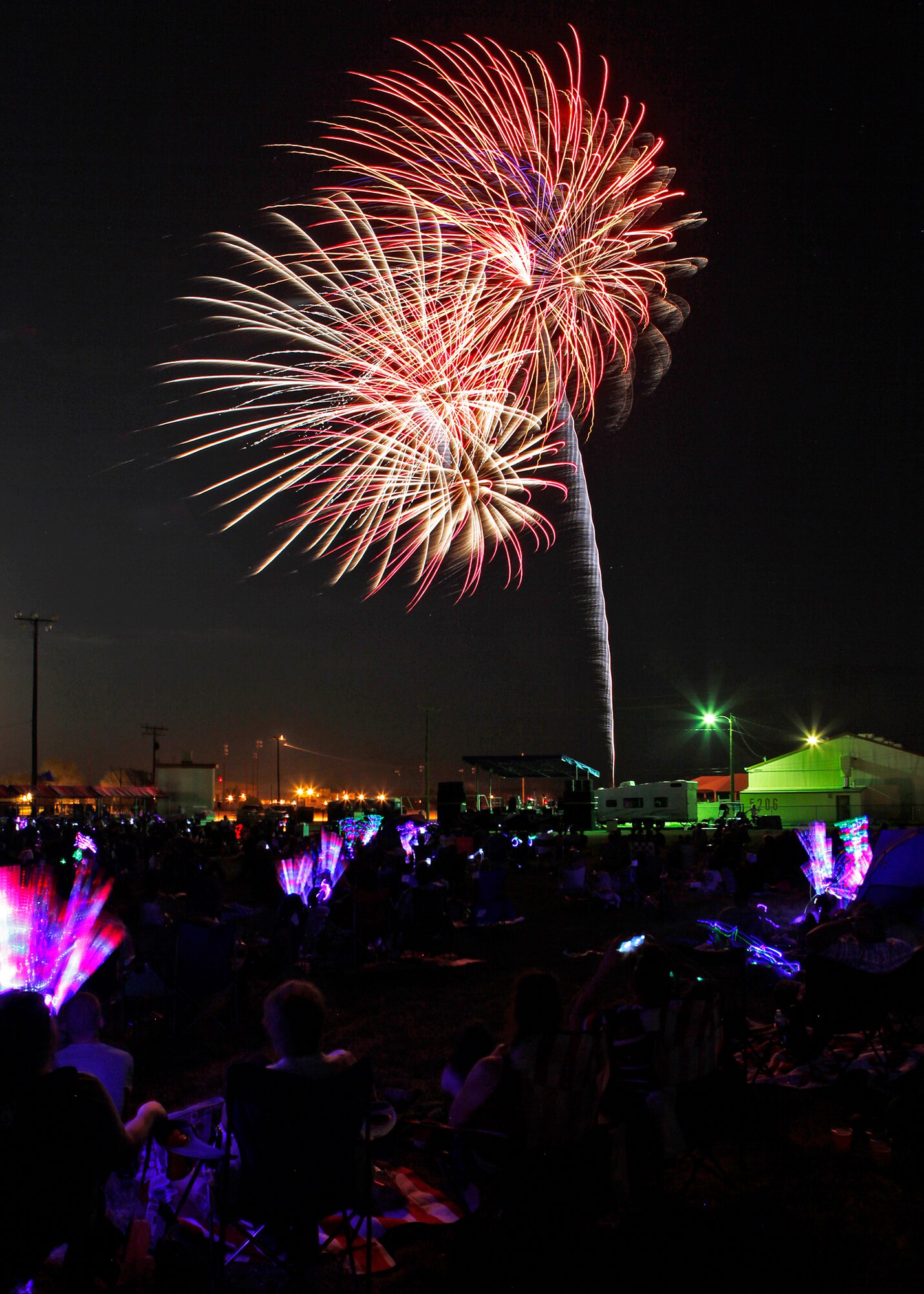 The fireworks extravaganza, which was accompanied by patriotic music, culminated the 2012 Summer Bash at Edwards July 4. (U.S. Air Force photo by Jet Fabara)