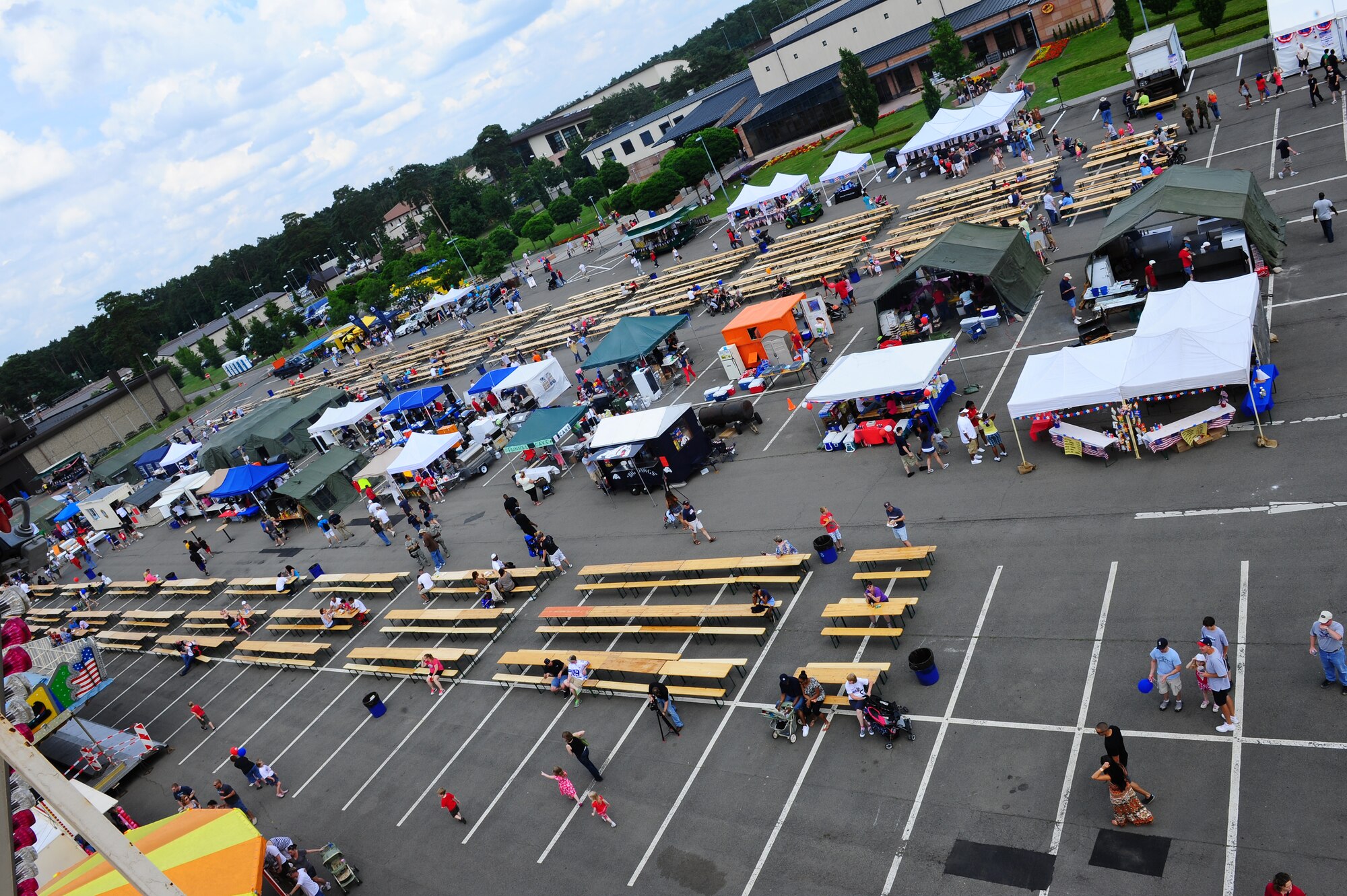 The 86th Force Support Squadron’s annual Kaiserslautern Military Community Independence Day celebration, “The Rockin’ 4th,” was celebrated at the Enlisted Club on Ramstein Air Base, Germany, July 4, 2012. The festivities included live music, children’s activities, carnival rides, food specialties, a Ferris wheel, bumper cars and a fireworks display at dusk. 