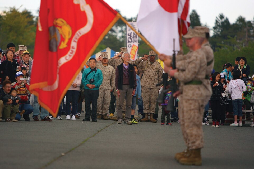 Camp Fuji local community to annual festival > Marine Corps