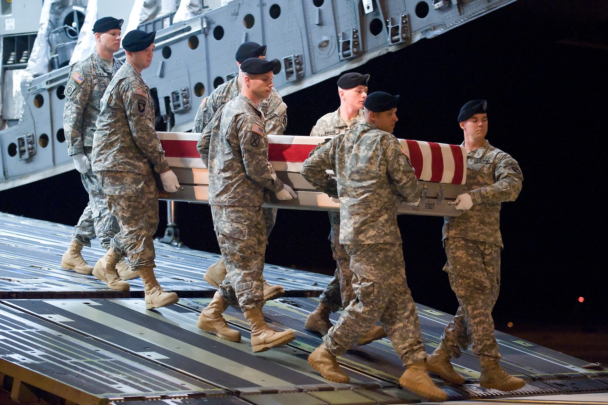 A U.S. Army carry team transfers the remains of Army Staff Sgt. Ricardo Seija of Tampa, Fla., at Dover Air Force Base, Del., July 12, 2012. Seija was assigned to the 978th Military Police Company, 93rd Police Battalion, Fort Bliss, Texas. (U.S. Air Force photo/Adrian R. Rowan)