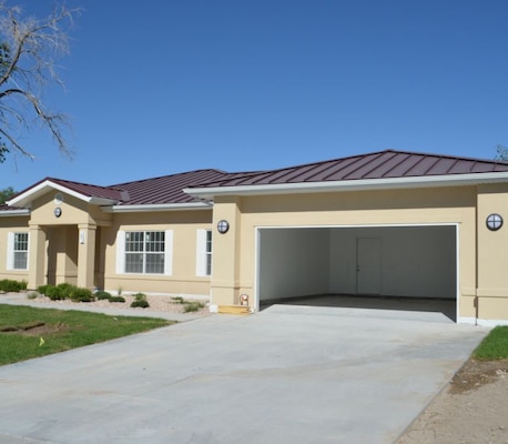 SACRAMENTO, Calif. - The U.S. Army Corps of Engineers is nearing completion on new family housing units at the U.S. Army's Dugway Proving
Grounds, Utah. The energy-efficient homes are expected to achieve LEED Platinum certification.
