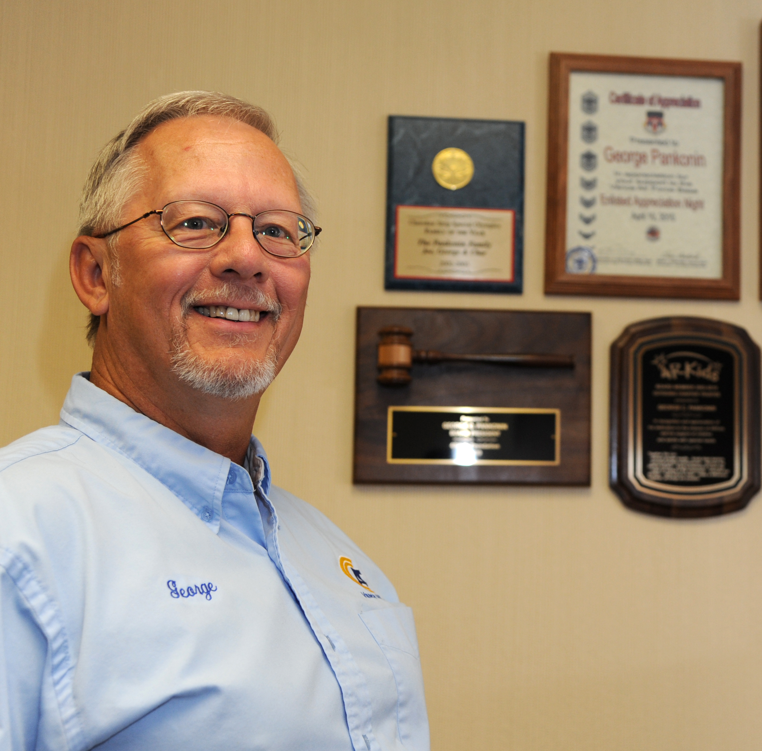 Vance civilian named Enid Volunteer of the Year > Vance Air Force Base