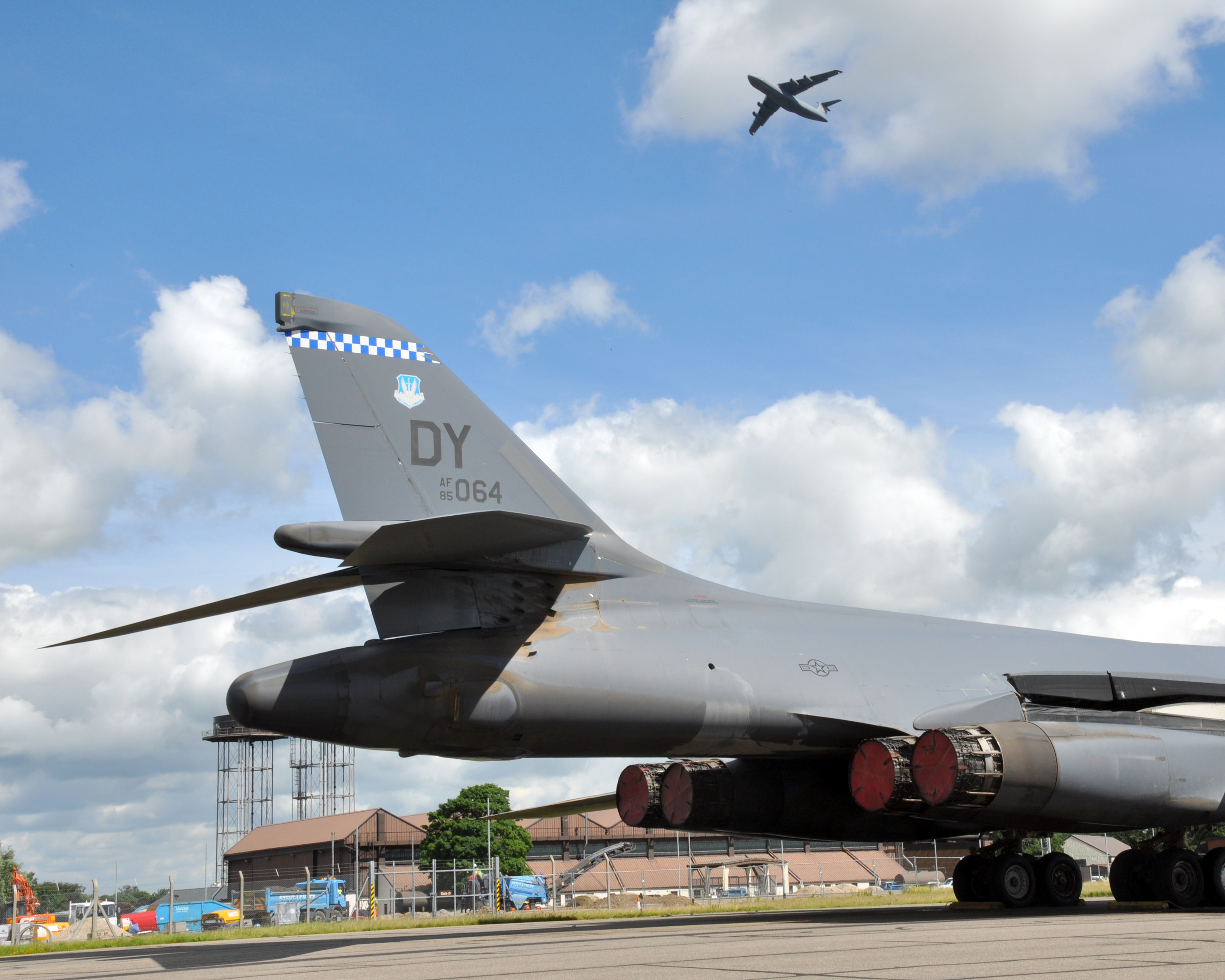 B1B lands at RAF Mildenhall > Dyess Air Force Base > Article Display