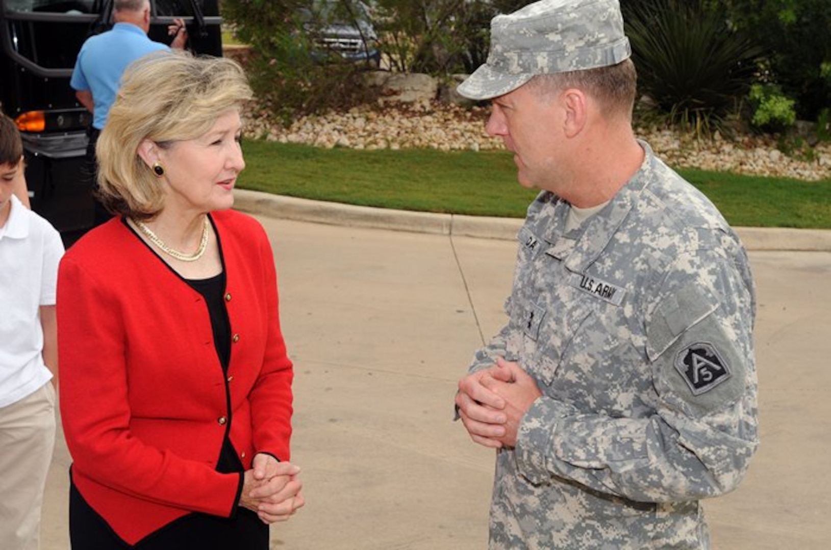 FORT SAM HOUSTON, Texas — Maj. Gen. Walter Davis, deputy commanding general, U.S. Army North, welcomes Senator Kay Bailey Hutchison of Texas to the Warrior and Family Support Center July 2 for a private ceremony to present the Purple Heart Medal to a Soldier. After the ceremony, Hutchison toured the WFSC with Davis and Judith Markelz, the WFSC’s program director, and took advantage of an opportunity to meet the Wounded Warriors and their Families. “It is always so moving to visit with soldiers who have been wounded while fighting for their country – and with their families, said Hutchison. “The work done at the Warrior and Family Support Center is tremendously important to our men and women in uniform.” (U.S. Army photo by Staff Sgt. Keith Anderson, Army North PAO)