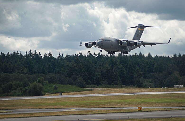 PACAF C17 Demonstration Team at JBLM > 15th Wing > Article Display