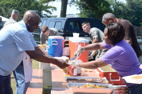 Volunteers stepped up to make the Dobbins Annual Corn and Sausage Roast a success July 18. (U.S. Air Force photo/Don Peek)
