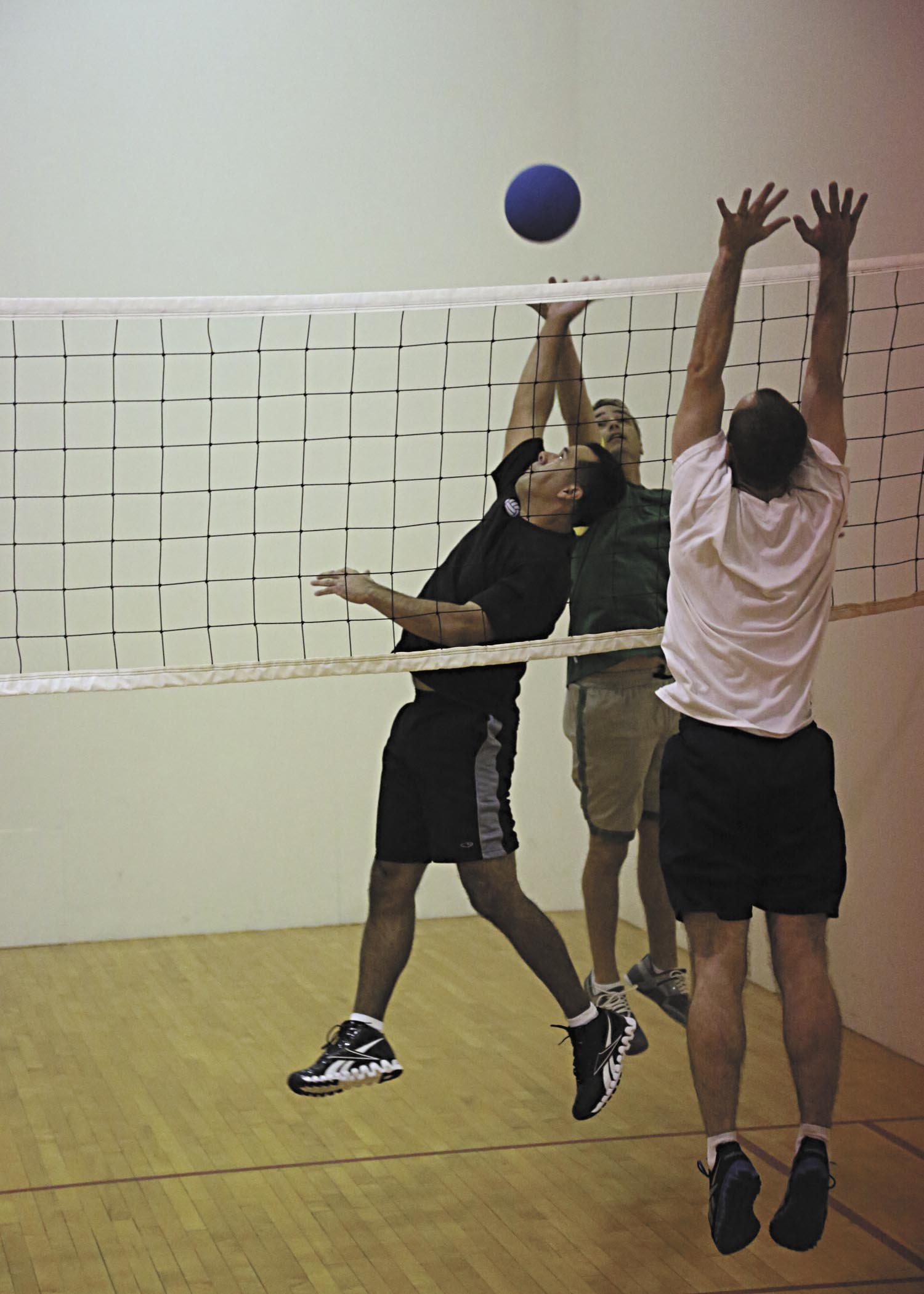 Wallyball Twist To Old Game Makes For Interesting Play Joint Base San Antonio News