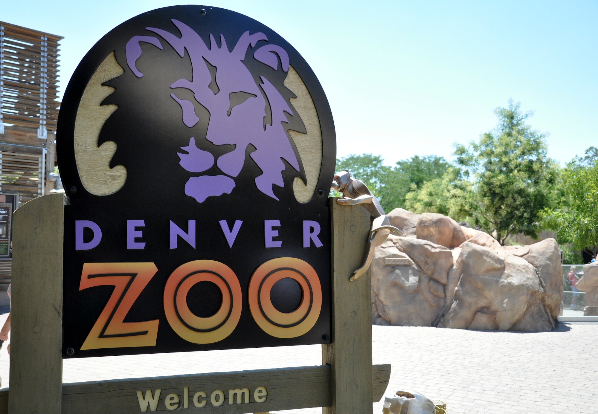 DENVER – The sign at the Denver Zoo entrance symbolizes the start of an animal-packed adventure July 21, 2012.  The zoo was started in 1896 with the small, orphaned black bear named Billy Bryan as its first resident, according to the official website.  (U.S. Air Force photo by Staff Sgt. Nicholas Rau)