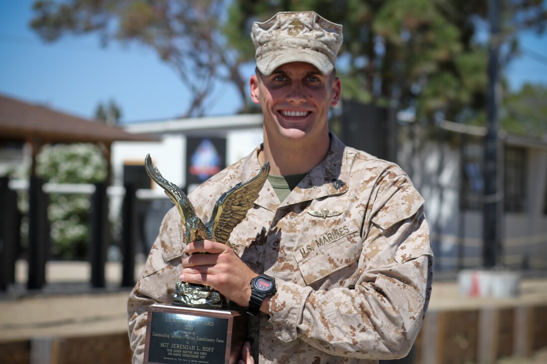 Sergeant Jeremiah L. Hoff, a reconnaissance man and squad leader serving with Alpha Company, 1st Reconnaissance Battalion, was awarded the Navy and Marine Corps Association Leadership Award during a ceremony here July 25, 2012. He received the award along with fellow reconnaissance Marine Sgt. Nicholas T. Govin, which was presented to them by Lt. Gen. Thomas D. Waldhauser, the commanding general of I Marine Expeditionary Force.