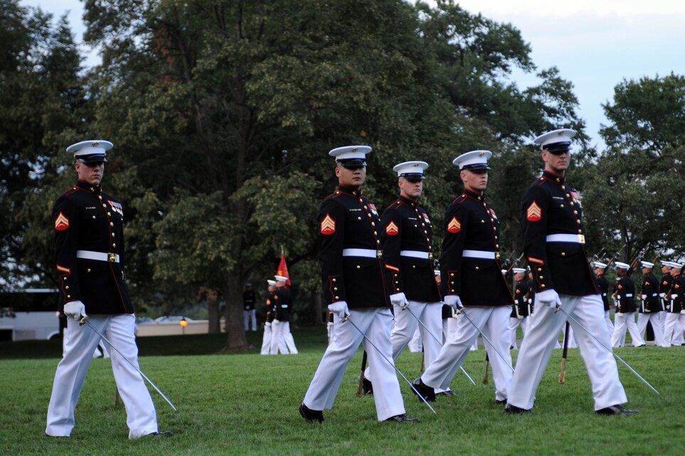 NCO commands Sunset Parade > Marine Barracks > News Article Display