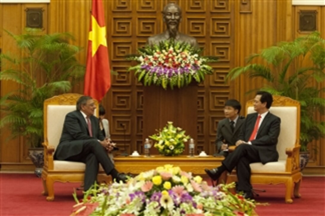 Secretary of Defense Leon E. Panetta visits with Vietnamese Prime Minister Nguyen Tan Dung in Hanoi, Vietnam, on June 4, 2012.  Panetta is on ten-day trip to the Asia-Pacific to meet with defense counterparts.  