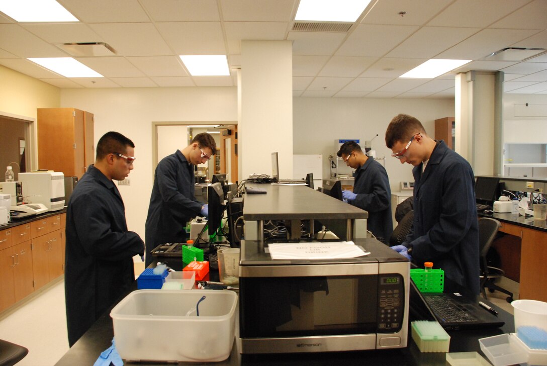 WEST POINT — Cadets working on experiments in a new lab in an area of the science center where renovation has been completed. The U.S. Army Corps of Engineers New York District is constructing a new science center for the cadets at the academy that is maintaining the look of the historic 200-year old campus and taking their science education well into the 21st Century. 