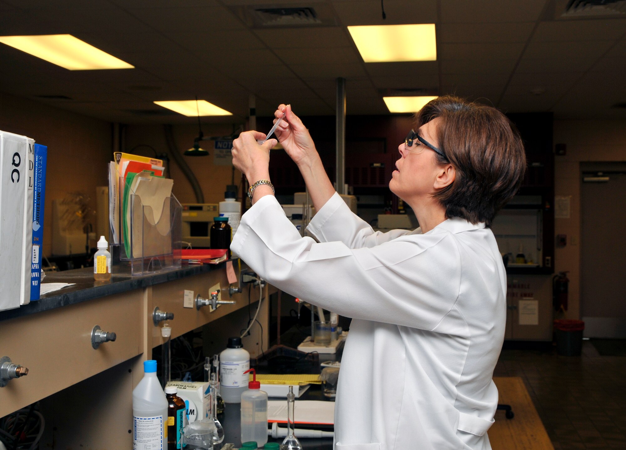 ATA Technical Specialist Sherry Binion prepares a sample of raw water for hexavalent chromium analysis in AEDC’s Chem Lab. (Photo by Rick Goodfriend)