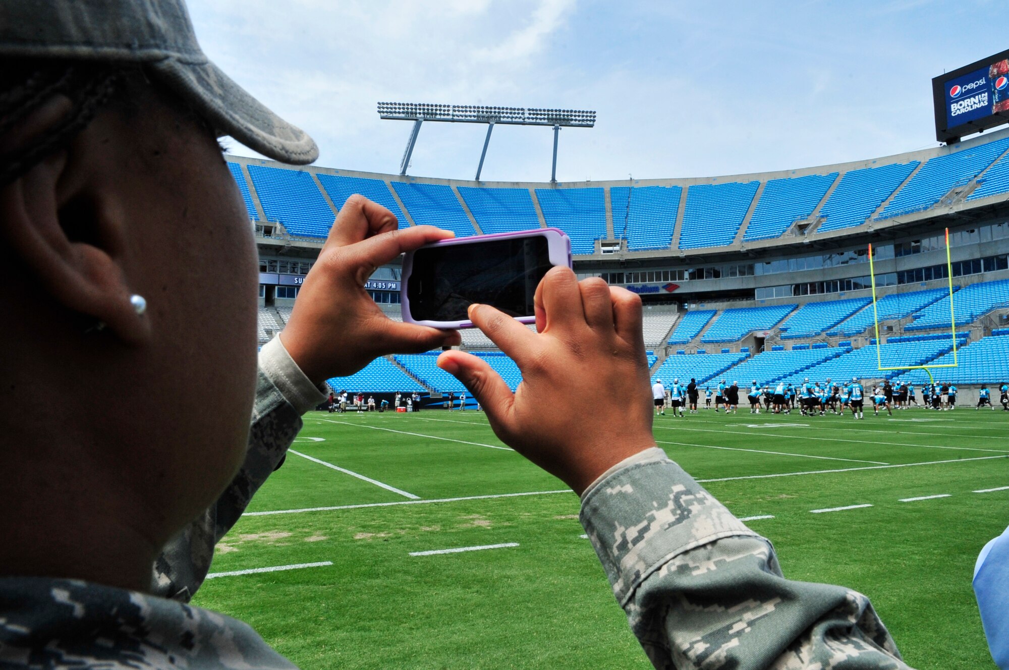 Carolina Panthers salute service members > Shaw Air Force Base > Article  Display