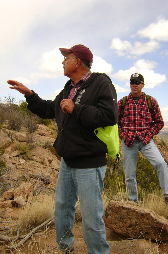 Dr. Joseph Henry Suina, the course facilitator, explains how life was for his ancestors living on Potrero Viejo, a mesa where his people made one of their final stands against the Spanish.  
