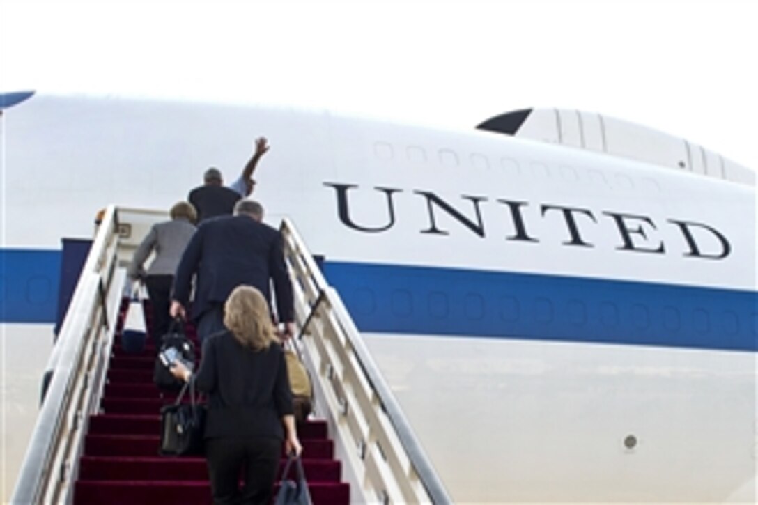 U.S. Defense Secretary Leon E. Panetta waves good-bye as he departs Jeddah, Saudi Arabia, June 21, 2012. Panetta visited the country to pass on condolences on behalf of the United States at the passing of Crown Prince Nayif bin Abd al-Aziz Al Saud. 