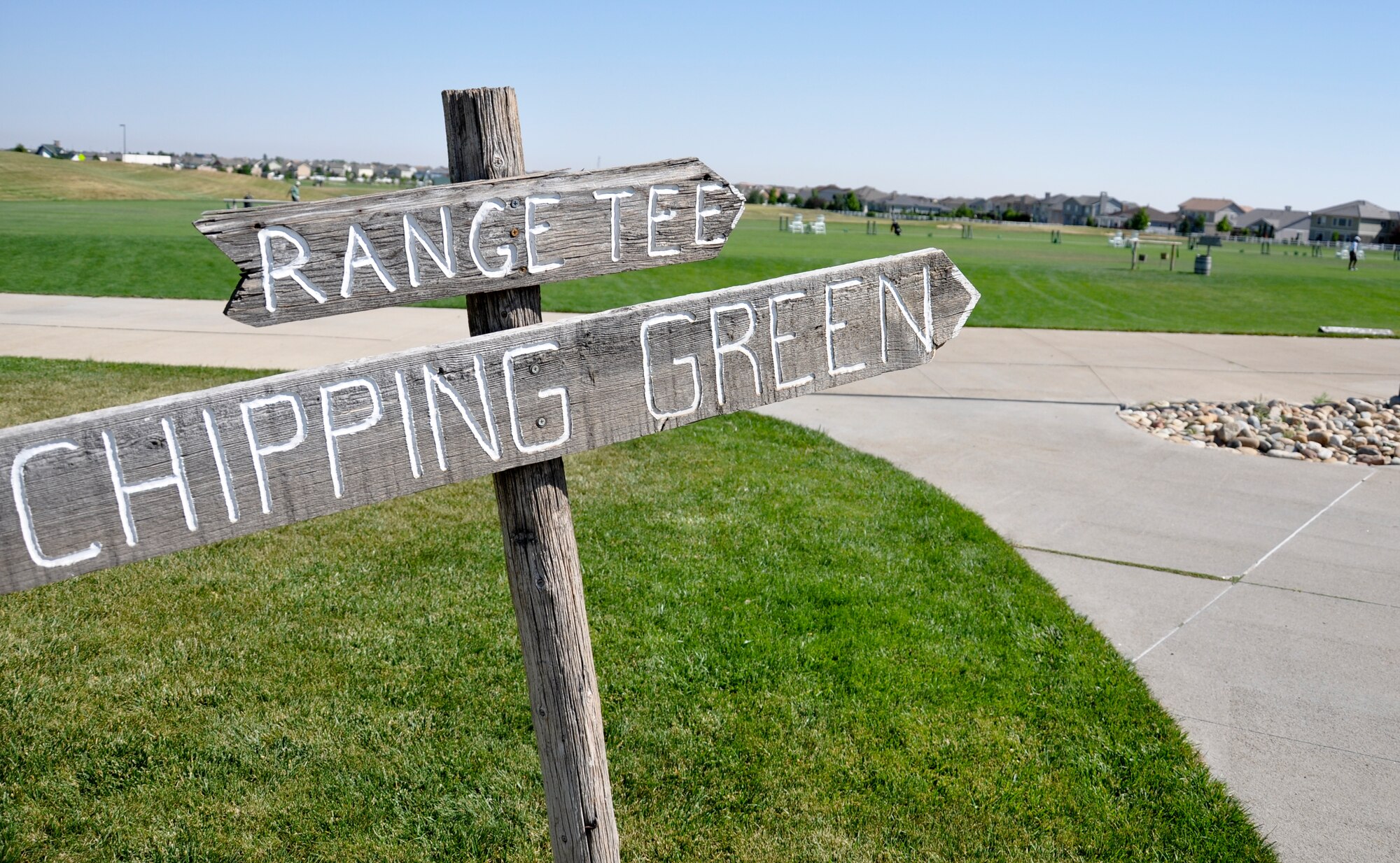 AURORA, Colo. — By following the signs to the Murphy Creek Golf Course driving range or the chipping greens, new golfers can work on improving their skills or veterans can refine theirs.  The golf course offers junior leagues, Wednesday night leagues and a women’s golf league that runs on the weekends, all with no commitments.  (U.S. Air Force photo by Staff Sgt. Nicholas Rau)