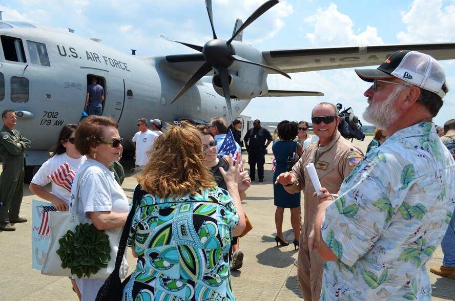 The Maryland Air National Guard’s 135th Airlift Squadron returned to Warfield Air National Base on June 25, from a deployment to Afghanistan supporting Operation Enduring Freedom to a crowd of family members and well wishers happy to see them return. The unit's C-27Js were deployed since April. (National Guard photo by Tech. Sgt. David Speicher)