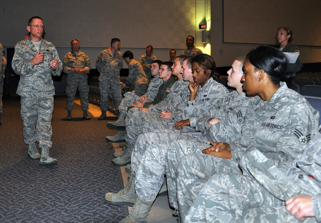 Command Master Chief Owen Duke addresses Airmen at the recent 908th Airlift Wing Enlisted Call. He emphasized the need to maintain a professional attitude in the face of the recently announced retirement of the wing’s C-130H2 aircraft. (Air Force photo by Tech. Sgt. Jay Ponder)