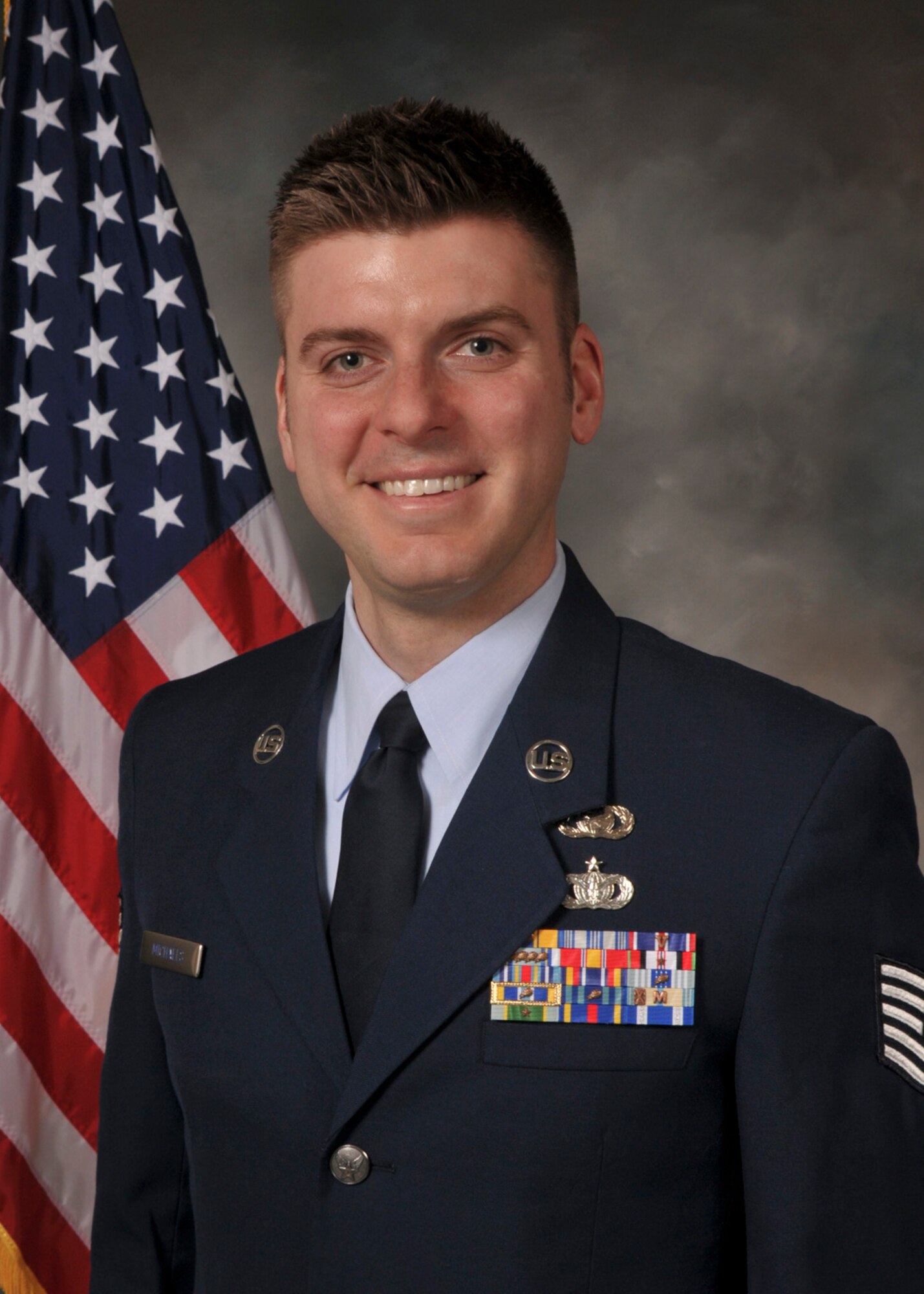 Official photograph for Tech. Sgt. James Michaels.  (U.S. Air Force photo by Senior Master Sgt. Jeffrey A. Rohloff / Released)