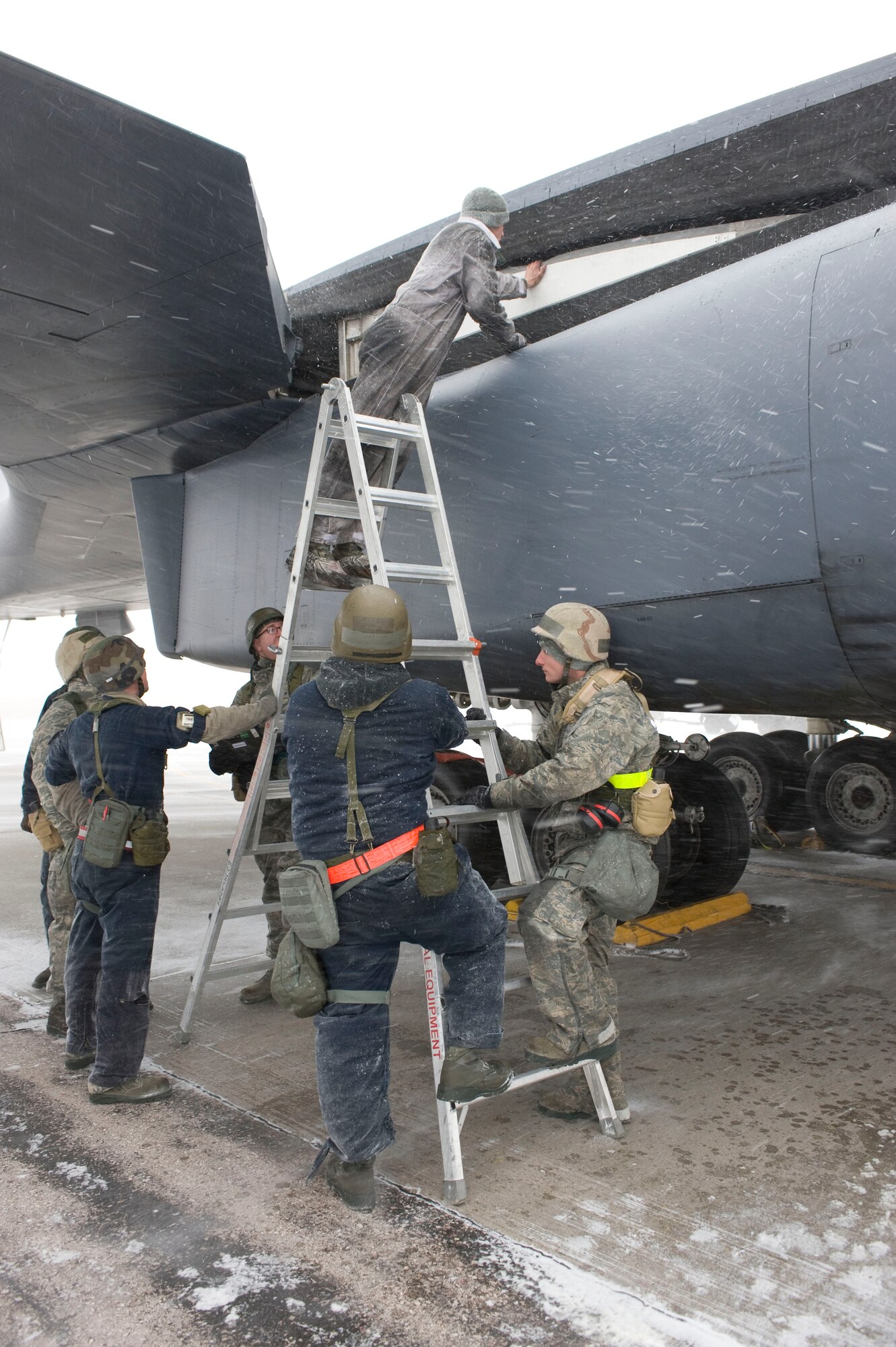 Airmen from the 28th Maintenance Group conduct a routine maintenance check of a B-1 bomber during an Operational Readiness Exercise at Ellsworth Air Force Base, S.D., Feb. 24, 2012.  The exercise tested Ellsworth’s ability to efficiently and effectively mobilize Airmen and assets in response to worldwide contingencies.  (U.S. Air Force photo by Airman 1st Class Anania Tekurio/Released)
